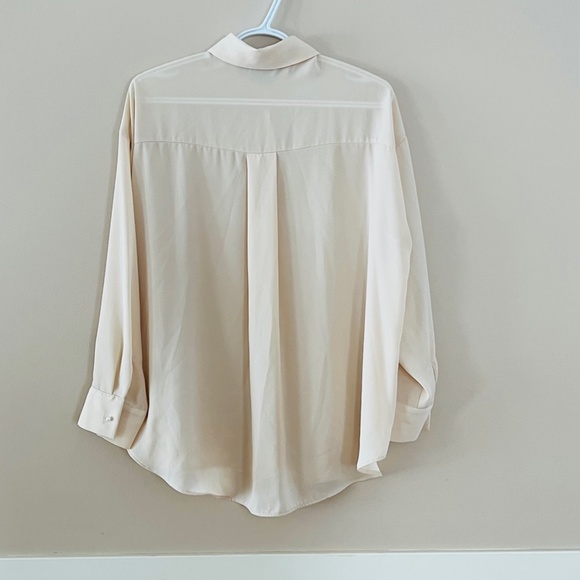 NWOT Zara Beige Button Up Blouse Size Small - Picture 5 of 11